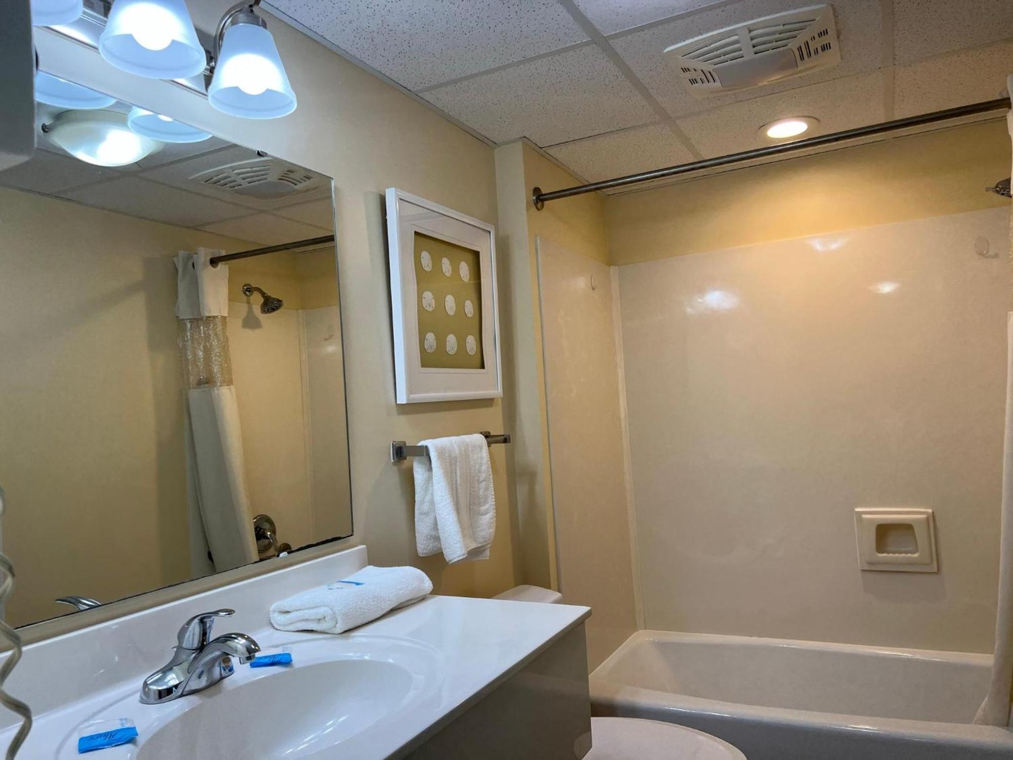 Villa 2501 S Ocean Blvd, 0811 - Ocean Front Sleeps 6 Myrtle Beach Exterior foto