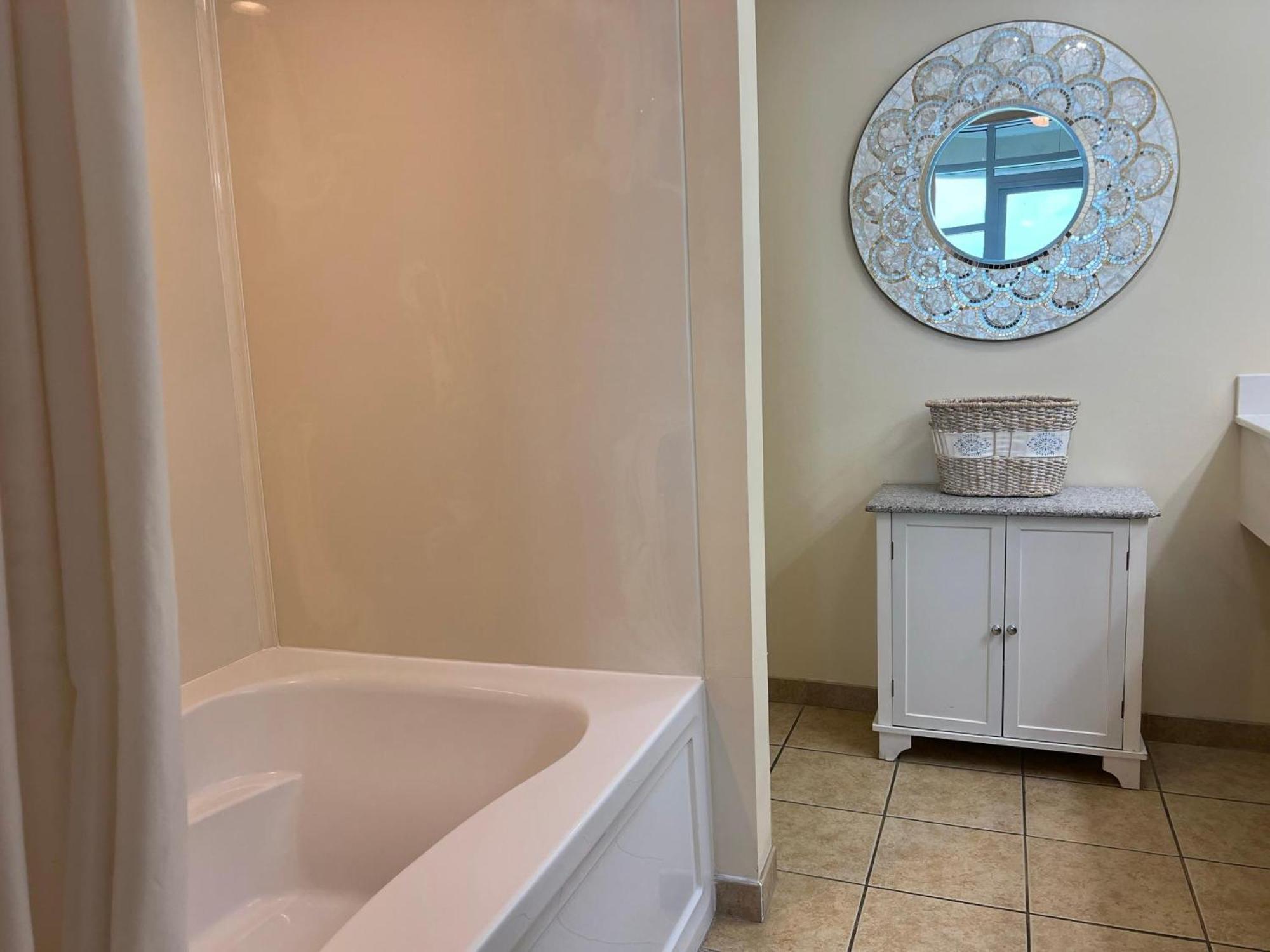 Villa 2501 S Ocean Blvd, 0811 - Ocean Front Sleeps 6 Myrtle Beach Exterior foto
