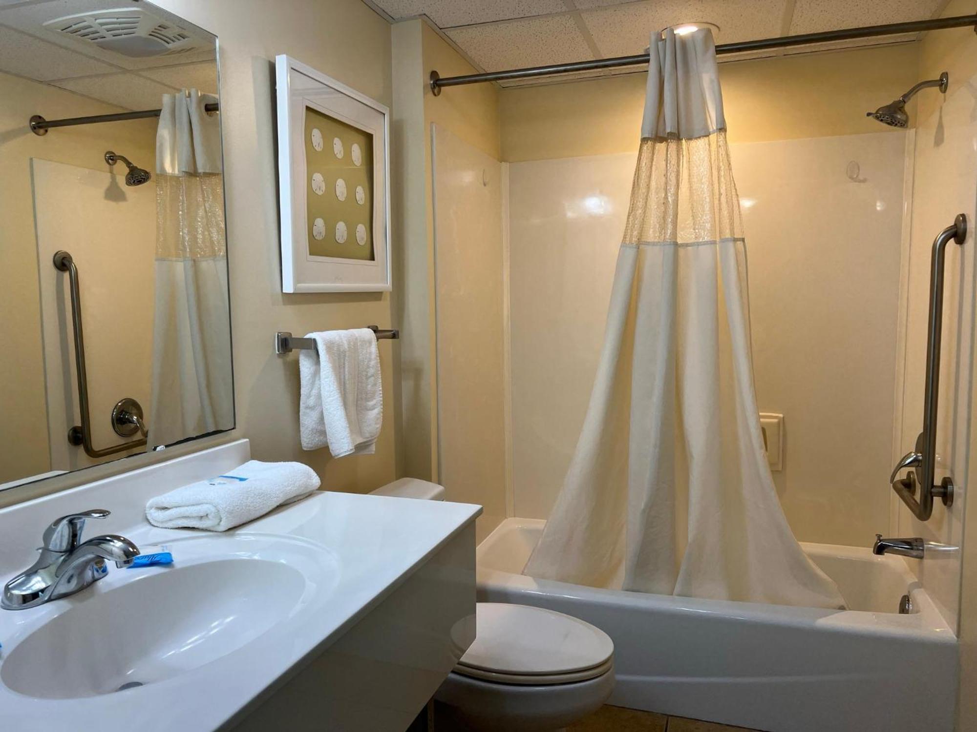 Villa 2501 S Ocean Blvd, 0811 - Ocean Front Sleeps 6 Myrtle Beach Exterior foto