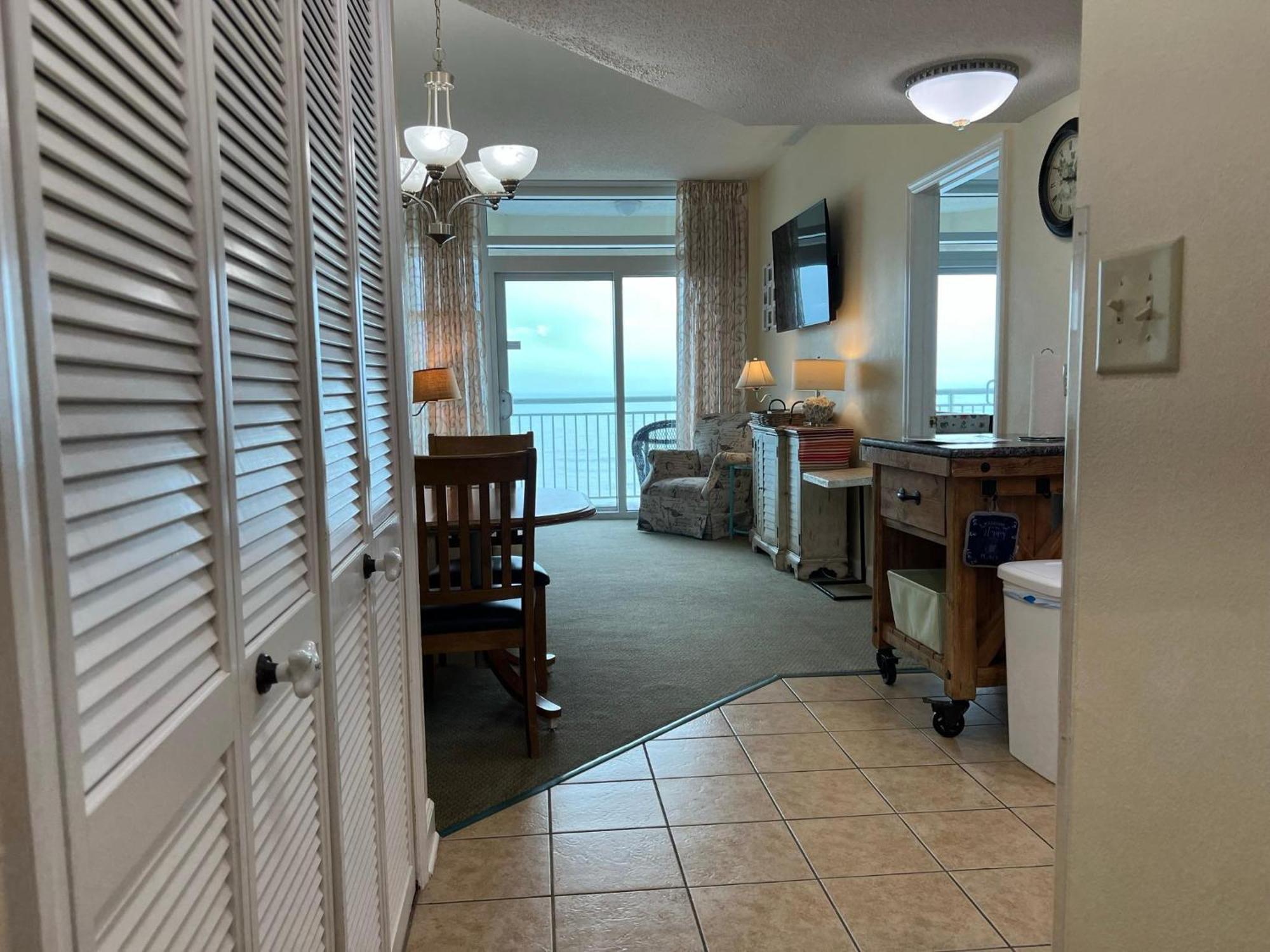 Villa 2501 S Ocean Blvd, 0811 - Ocean Front Sleeps 6 Myrtle Beach Exterior foto
